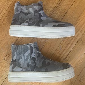 Jslide grey Camo Hypo boots size 7 1/2